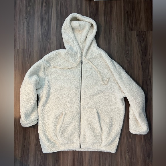 American Eagle Sherpa Zip Up Hoodie - Picture 5 of 7